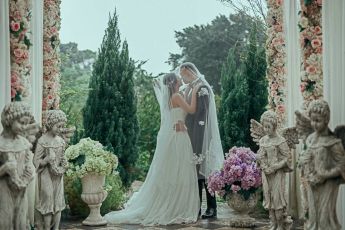 禮服出租 首選最愛 婚紗禮服，各式款式 晚宴禮服、新娘禮服、晚禮服 供挑選。#禮服出租 #婚紗禮服 #晚宴禮服 #新娘禮服 #晚禮服