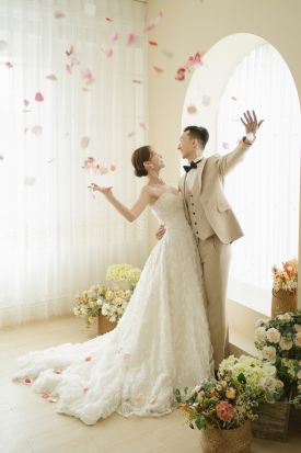 禮服出租 首選最愛 婚紗禮服，各式款式 晚宴禮服、新娘禮服、晚禮服 供挑選。#禮服出租 #婚紗禮服 #晚宴禮服 #新娘禮服 #晚禮服
