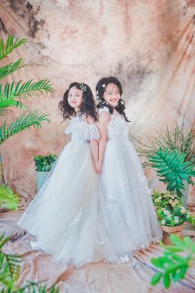禮服出租 首選最愛 婚紗禮服，各式款式 晚宴禮服、新娘禮服、晚禮服 供挑選。#禮服出租 #婚紗禮服 #晚宴禮服 #新娘禮服 #晚禮服