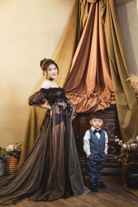 禮服出租 首選最愛 婚紗禮服，各式款式 晚宴禮服、新娘禮服、晚禮服 供挑選。#禮服出租 #婚紗禮服 #晚宴禮服 #新娘禮服 #晚禮服