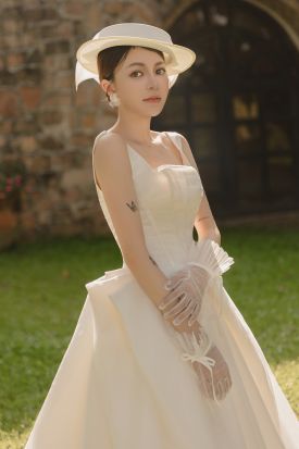禮服出租 首選最愛 婚紗禮服，各式款式 晚宴禮服、新娘禮服、晚禮服 供挑選。#禮服出租 #婚紗禮服 #晚宴禮服 #新娘禮服 #晚禮服