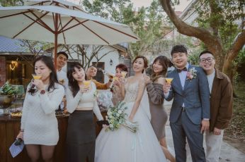 禮服出租 首選最愛 婚紗禮服，各式款式 晚宴禮服、新娘禮服、晚禮服 供挑選。#禮服出租 #婚紗禮服 #晚宴禮服 #新娘禮服 #晚禮服
