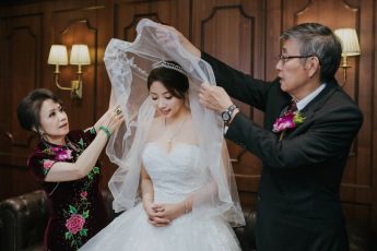 禮服出租 首選最愛 婚紗禮服，各式款式 晚宴禮服、新娘禮服、晚禮服 供挑選。#禮服出租 #婚紗禮服 #晚宴禮服 #新娘禮服 #晚禮服