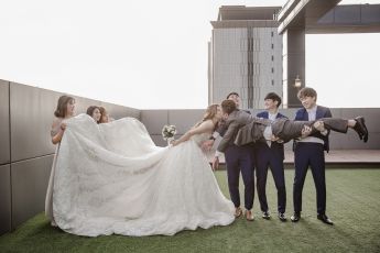 禮服出租 首選最愛 婚紗禮服，各式款式 晚宴禮服、新娘禮服、晚禮服 供挑選。#禮服出租 #婚紗禮服 #晚宴禮服 #新娘禮服 #晚禮服