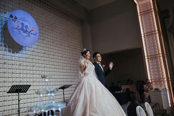 禮服出租 首選最愛 婚紗禮服，各式款式 晚宴禮服、新娘禮服、晚禮服 供挑選。#禮服出租 #婚紗禮服 #晚宴禮服 #新娘禮服 #晚禮服