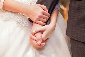 禮服出租 首選最愛 婚紗禮服，各式款式 晚宴禮服、新娘禮服、晚禮服 供挑選。#禮服出租 #婚紗禮服 #晚宴禮服 #新娘禮服 #晚禮服