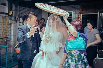禮服出租 首選最愛 婚紗禮服，各式款式 晚宴禮服、新娘禮服、晚禮服 供挑選。#禮服出租 #婚紗禮服 #晚宴禮服 #新娘禮服 #晚禮服
