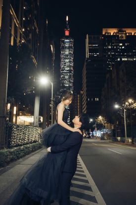 禮服出租 首選最愛 婚紗禮服，各式款式 晚宴禮服、新娘禮服、晚禮服 供挑選。#禮服出租 #婚紗禮服 #晚宴禮服 #新娘禮服 #晚禮服