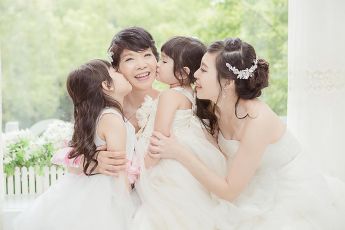 禮服出租 首選最愛 婚紗禮服，各式款式 晚宴禮服、新娘禮服、晚禮服 供挑選。#禮服出租 #婚紗禮服 #晚宴禮服 #新娘禮服 #晚禮服