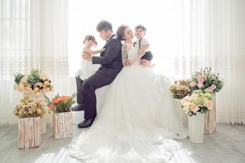 禮服出租 首選最愛 婚紗禮服，各式款式 晚宴禮服、新娘禮服、晚禮服 供挑選。#禮服出租 #婚紗禮服 #晚宴禮服 #新娘禮服 #晚禮服