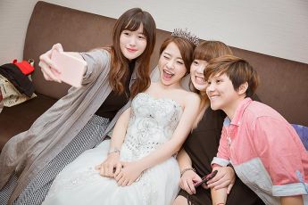 禮服出租 首選最愛 婚紗禮服，各式款式 晚宴禮服、新娘禮服、晚禮服 供挑選。#禮服出租 #婚紗禮服 #晚宴禮服 #新娘禮服 #晚禮服
