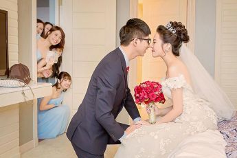 禮服出租 首選最愛 婚紗禮服，各式款式 晚宴禮服、新娘禮服、晚禮服 供挑選。#禮服出租 #婚紗禮服 #晚宴禮服 #新娘禮服 #晚禮服