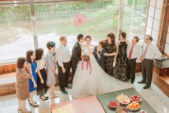 禮服出租 首選最愛 婚紗禮服，各式款式 晚宴禮服、新娘禮服、晚禮服 供挑選。#禮服出租 #婚紗禮服 #晚宴禮服 #新娘禮服 #晚禮服