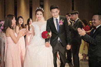 禮服出租 首選最愛 婚紗禮服，各式款式 晚宴禮服、新娘禮服、晚禮服 供挑選。#禮服出租 #婚紗禮服 #晚宴禮服 #新娘禮服 #晚禮服