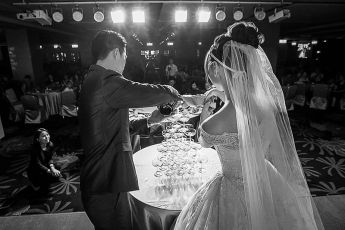 禮服出租 首選最愛 婚紗禮服，各式款式 晚宴禮服、新娘禮服、晚禮服 供挑選。#禮服出租 #婚紗禮服 #晚宴禮服 #新娘禮服 #晚禮服